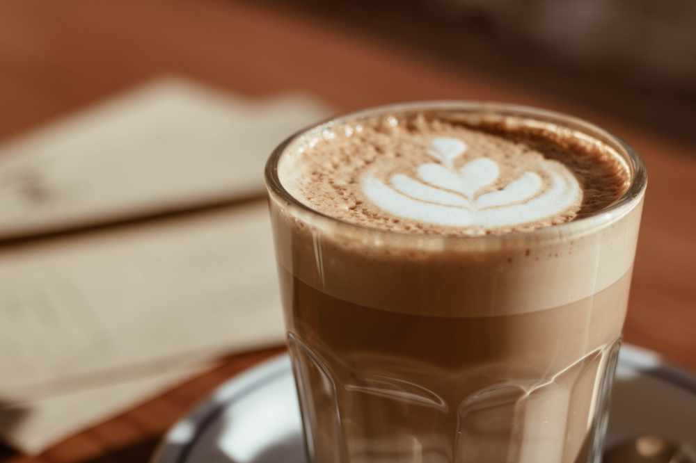 3 Step Simple Homemade Latte Recipes (How to Make a Latte Without an Espresso Machine)